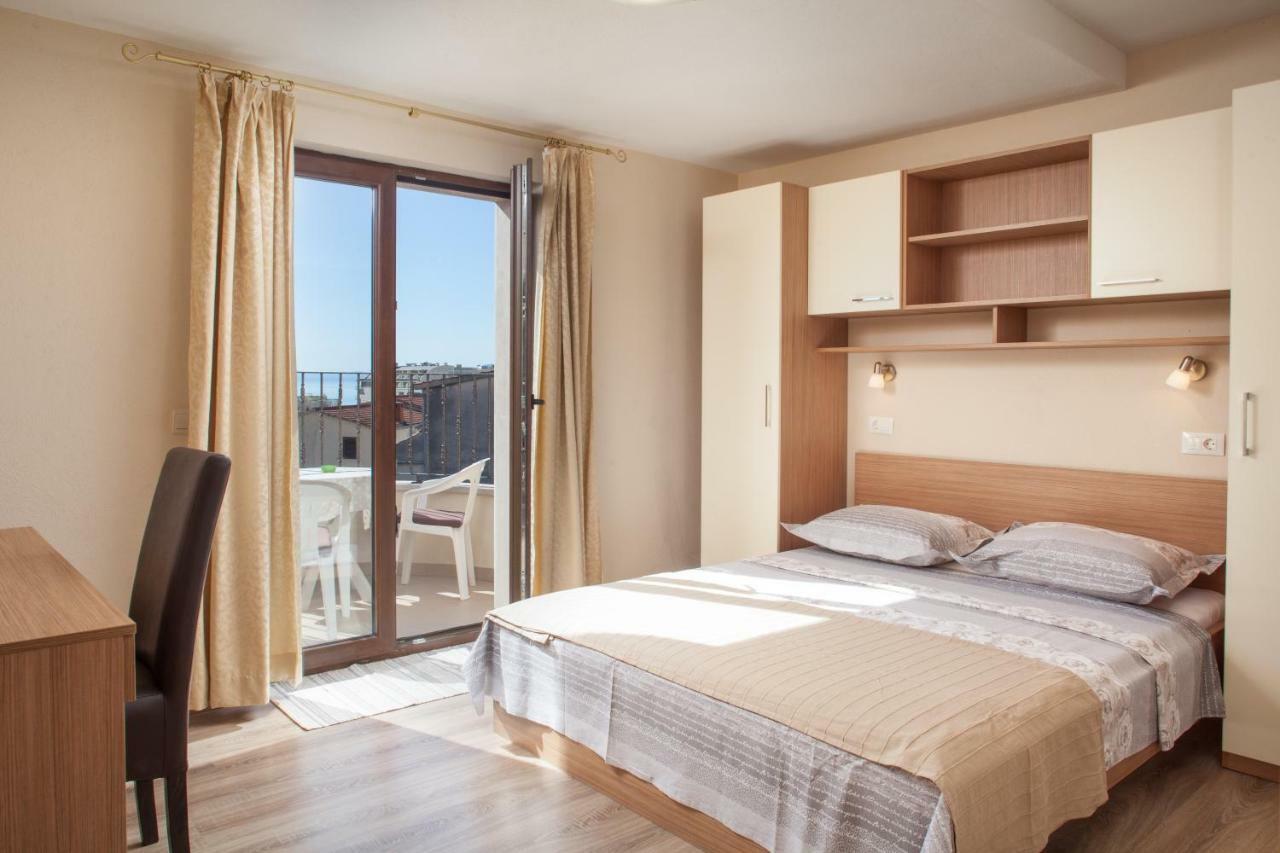Apartments Kate Макарска Экстерьер фото